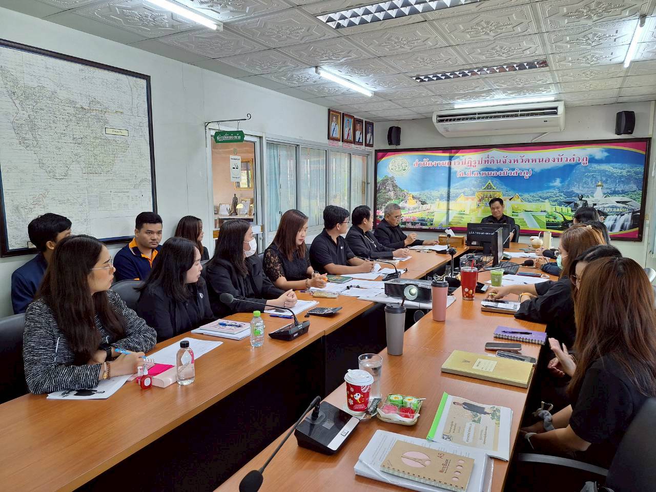 title - ผู้ตรวจราชการ ส.ป.ก. ประชุมตรวจราชการและติดตามความก้าวหน้าผลการดำเนินงานตามแผนการตรวจราชการของผู้ตรวจราชการสำนักงานการปฏิรูปที่ดินเพื่อเกษตรกรรม ประจำปีงบประมาณ พ.ศ. 2569 รอบที่ 1 เขตตรวจราชการที่ 10 จังหวัดหนองบัวลำภู 